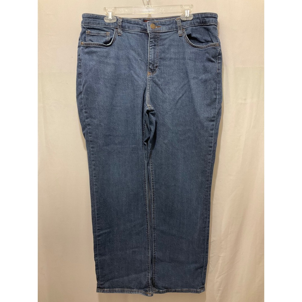 Lee Womens Straight Leg Jeans Medium Wash denim Mid Rise Classic  size 36/28